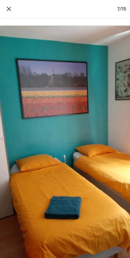 Nicole, Not For Parties, Not A Hotel, Room With Shared Bathroom, No Kitchen Amsterdam Exterior photo